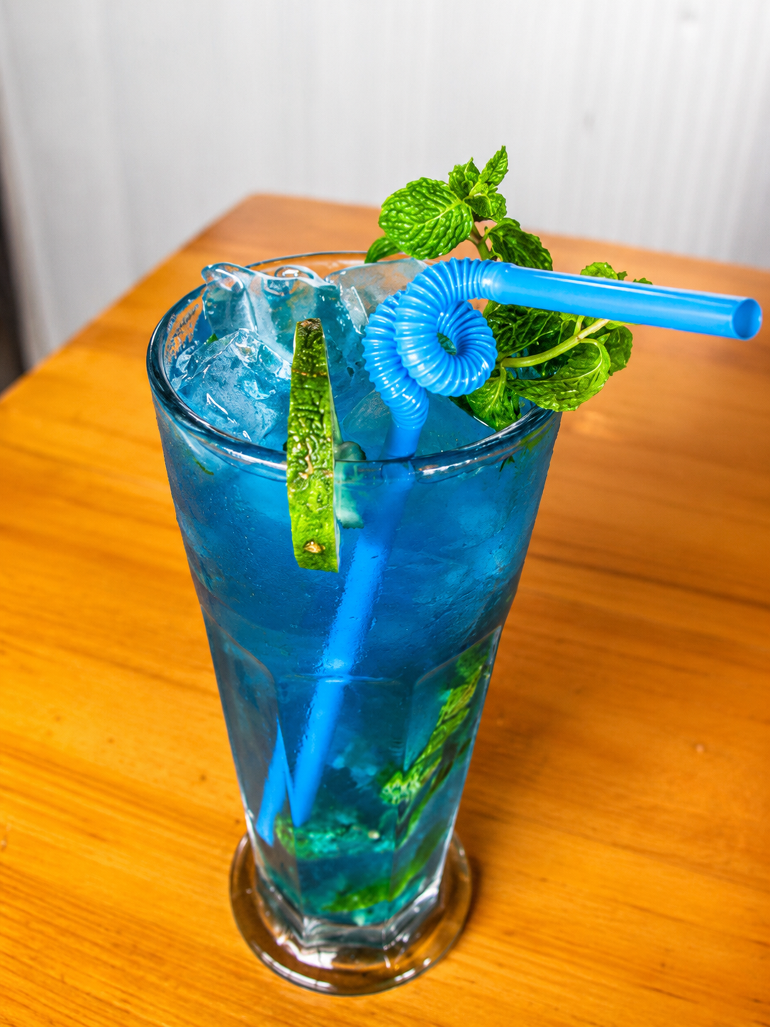 Blue Lagoon Mojito